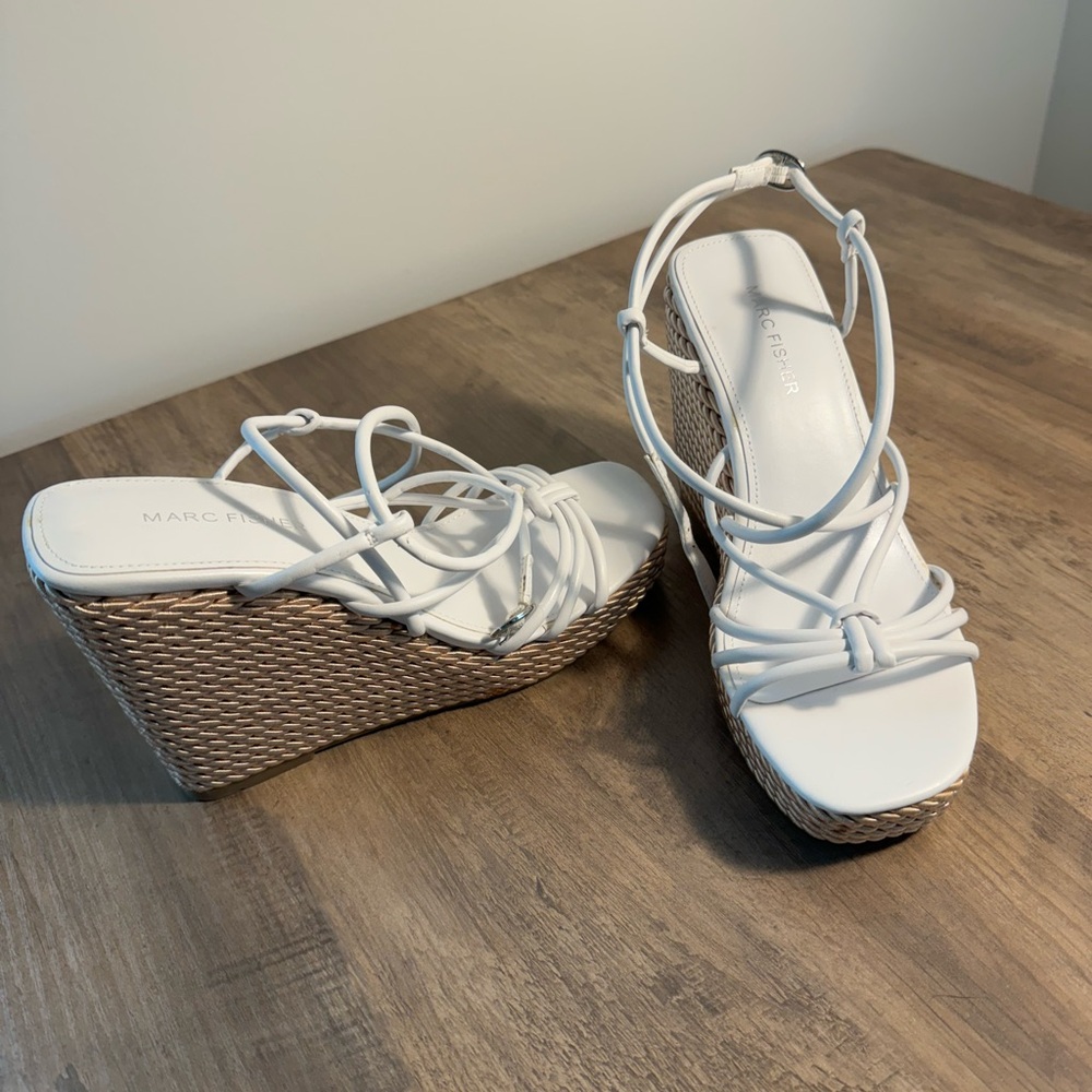 Marc Fisher Zarah Platform Wedge Sandals White size 8.5